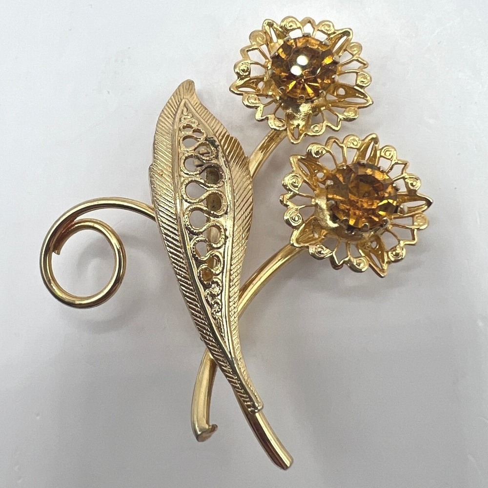 Vintage Flower Leaf‎ Brooch Gold Rhinestones Gold Tone Open Metal Work